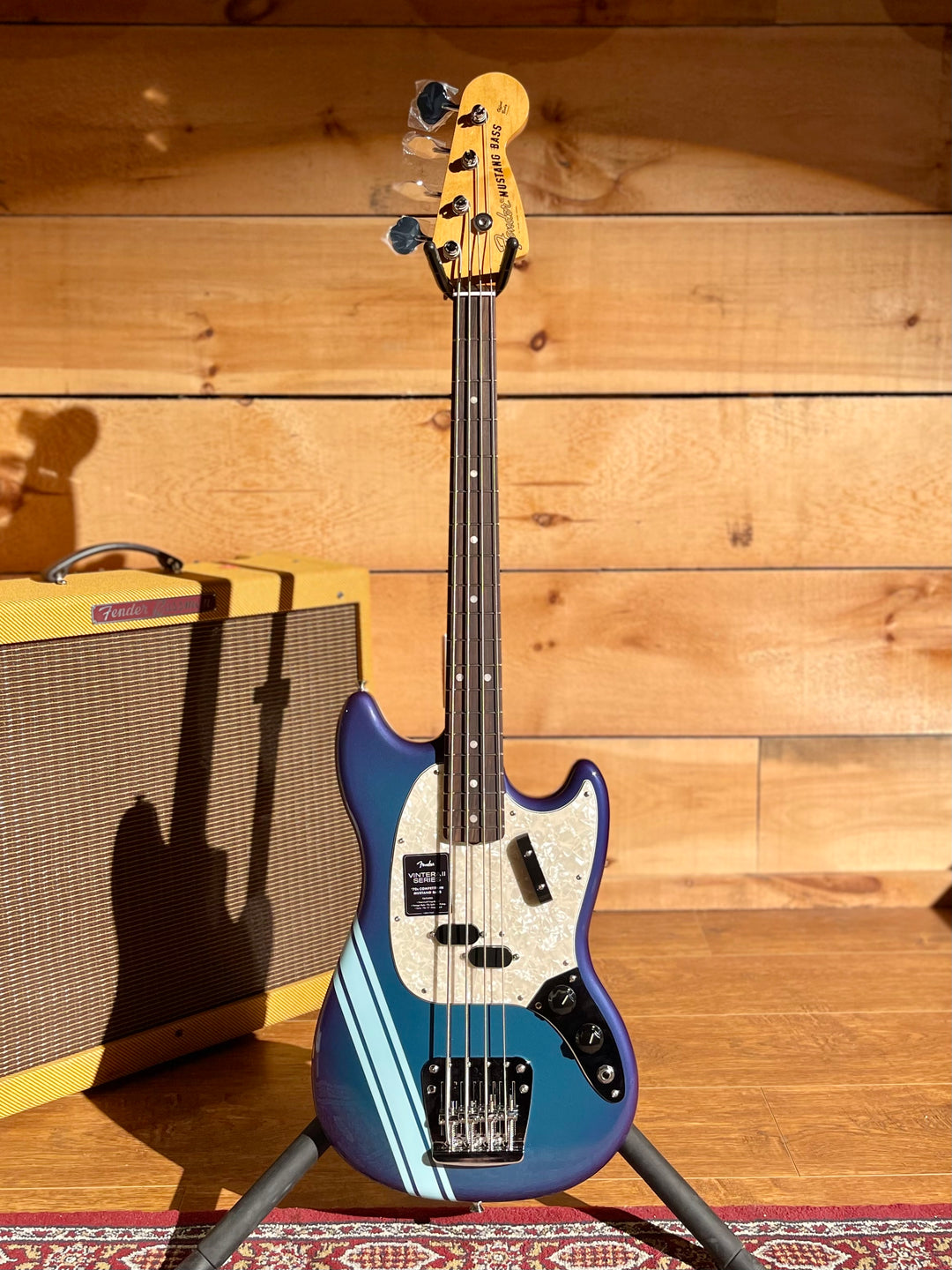 【信】fender electric guitars & basses カタログ Fender Guitars: Shop Electric Guitars, Amps & Gear